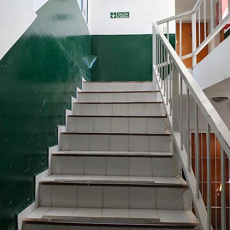 Acogedor Monoambiente Con Parking Apartman Neuquén Kültér fotó